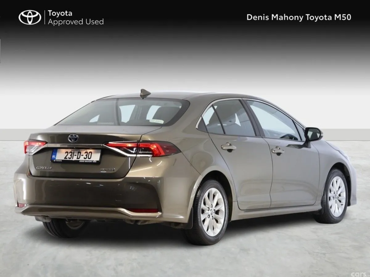 Toyota Corolla Saloon, Petrol Hybrid, 2023, Bronze