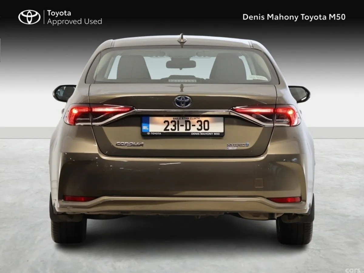 Toyota Corolla Saloon, Petrol Hybrid, 2023, Bronze