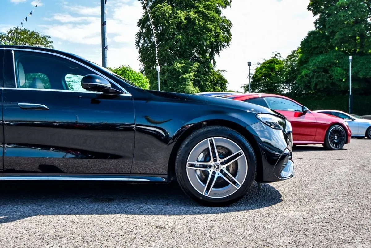 Mercedes-Benz E-Class Saloon, Diesel Plug-in Hybrid, 2026, Black