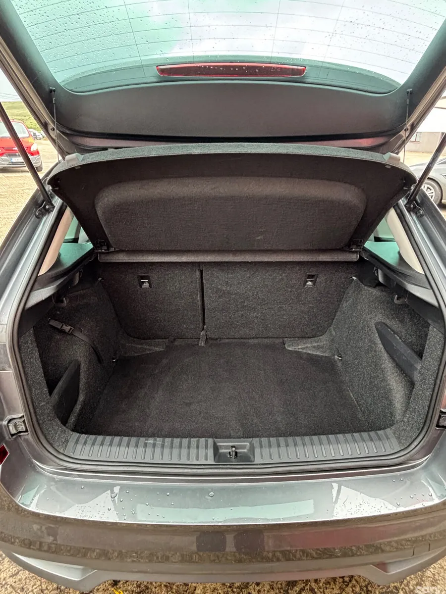 Skoda Kamiq Hatchback, Petrol, 2022, Grey