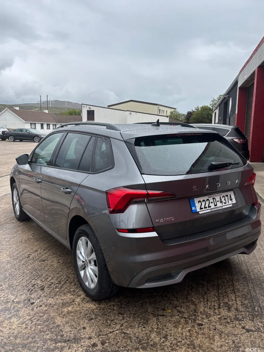 Skoda Kamiq Hatchback, Petrol, 2022, Grey