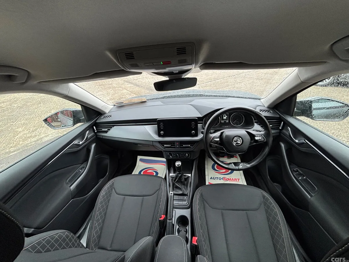Skoda Kamiq Hatchback, Petrol, 2022, Grey