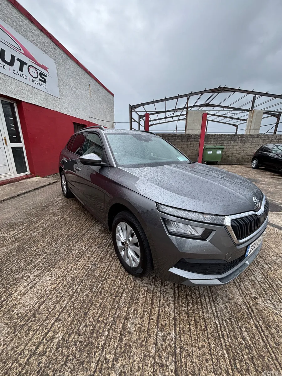 Skoda Kamiq Hatchback, Petrol, 2022, Grey