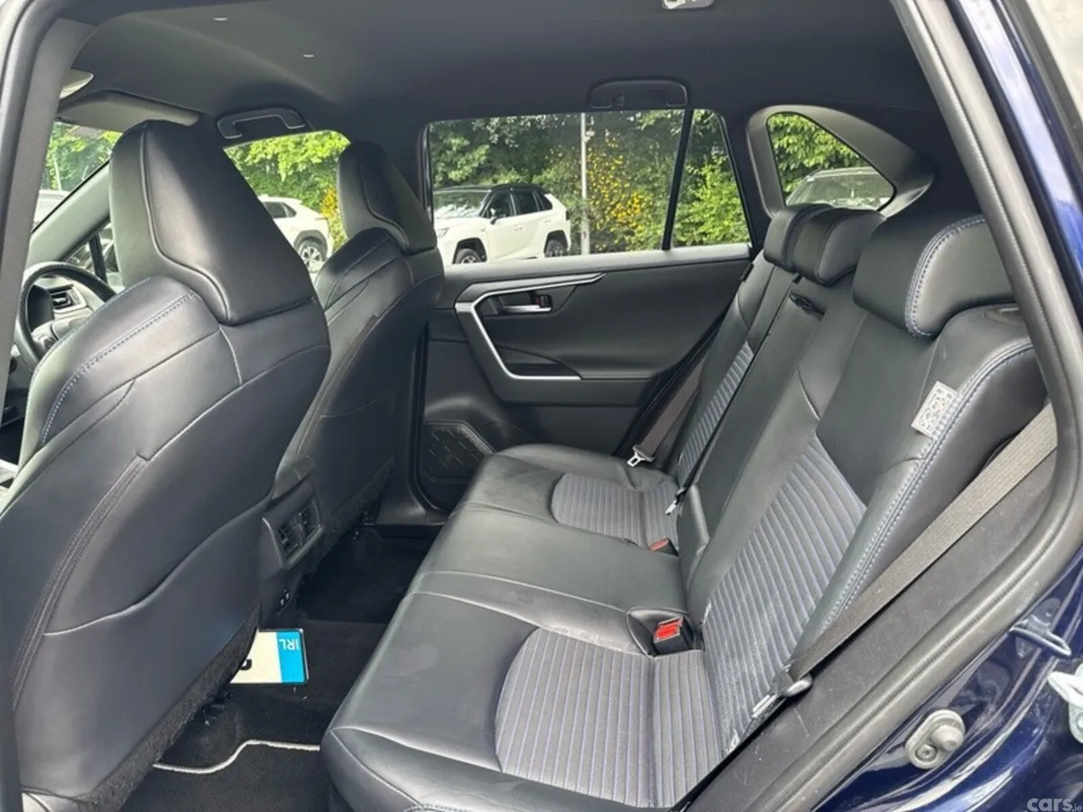 Toyota RAV4 SUV, Petrol Hybrid, 2020, Blue