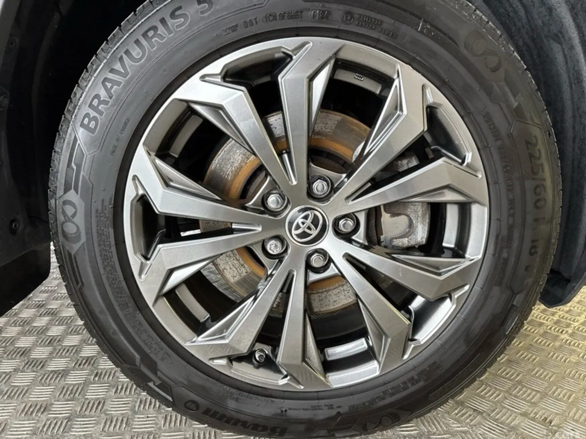 Toyota RAV4 SUV, Petrol Hybrid, 2022, Grey