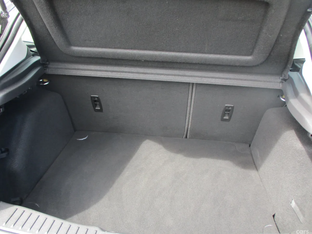 Ford Focus Hatchback, Diesel, 2018, Grey