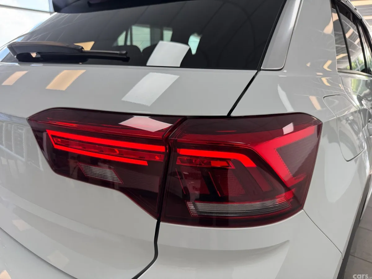 Volkswagen T-Roc SUV, Diesel, 2021, White