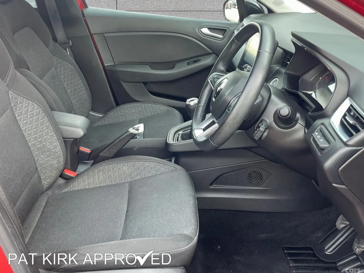 Renault Clio Hatchback, Petrol, 2023, Red