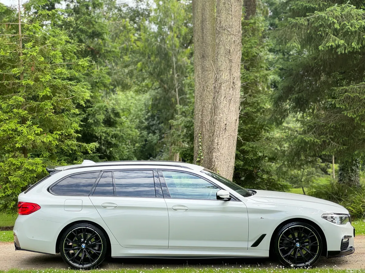 BMW 5-Series Estate, Diesel, 2019, White