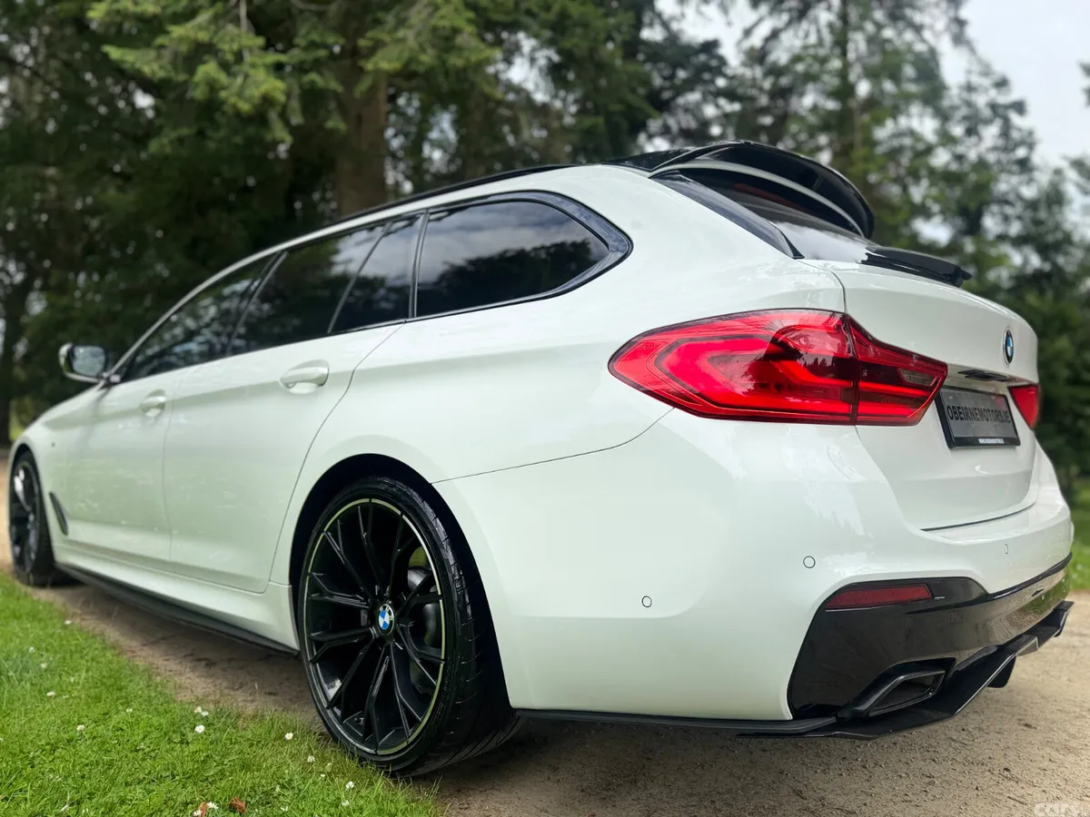 BMW 5-Series Estate, Diesel, 2019, White