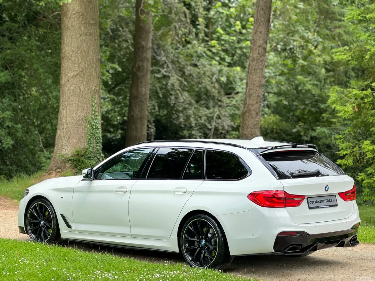 BMW 5-Series Estate, Diesel, 2019, White