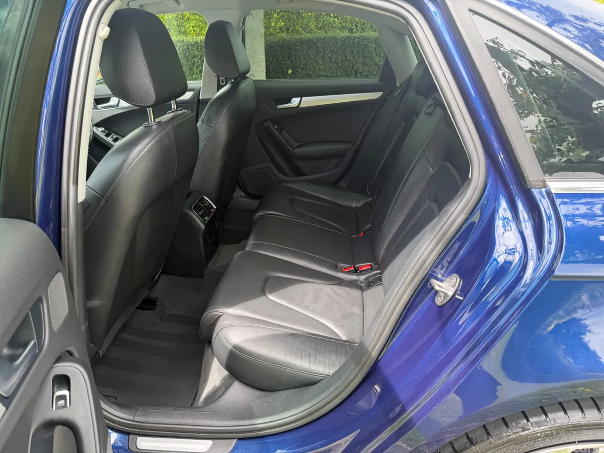 Audi A4 Saloon, Diesel, 2015, Blue