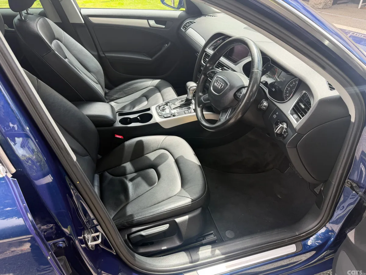 Audi A4 Saloon, Diesel, 2015, Blue