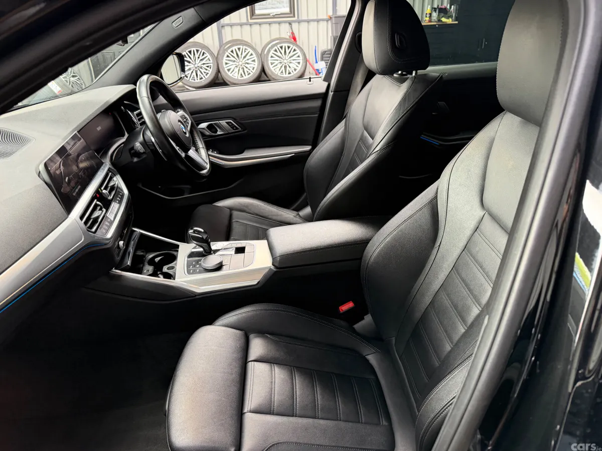 BMW 3-Series Saloon, Petrol Plug-in Hybrid, 2021, Black