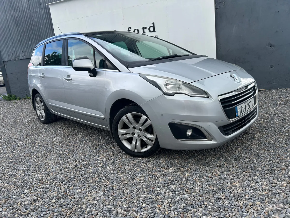 Peugeot 5008 MPV, Diesel, 2017, Grey