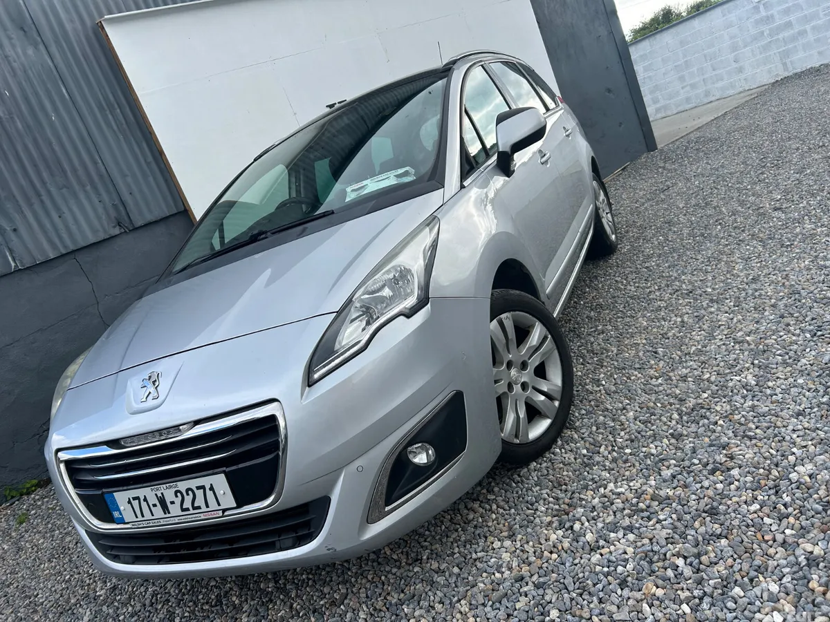 Peugeot 5008 MPV, Diesel, 2017, Grey