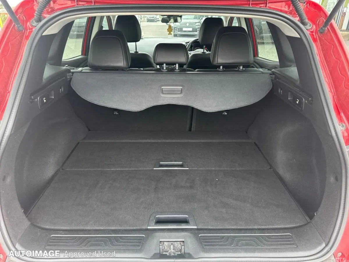 Renault Kadjar SUV, Diesel, 2016, Red