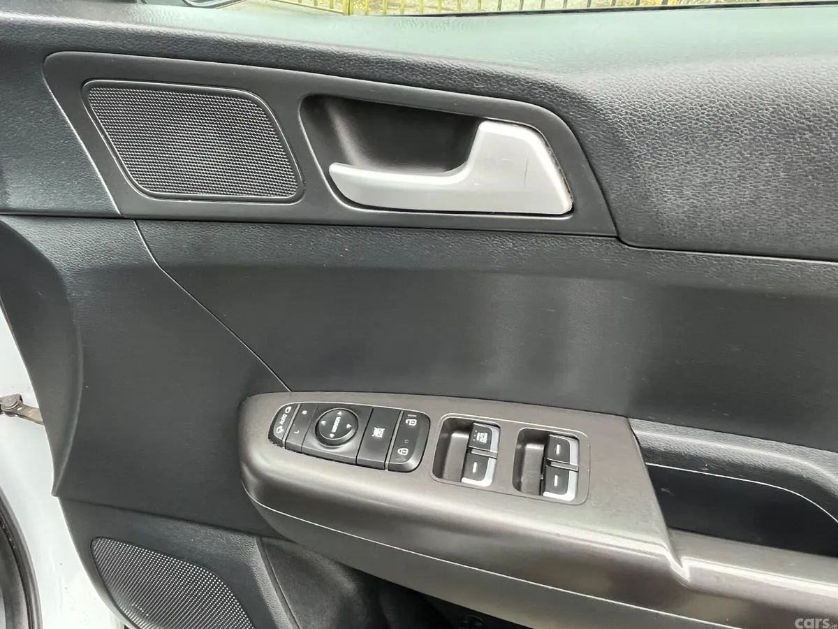 Kia Sportage SUV, Diesel, 2017, White