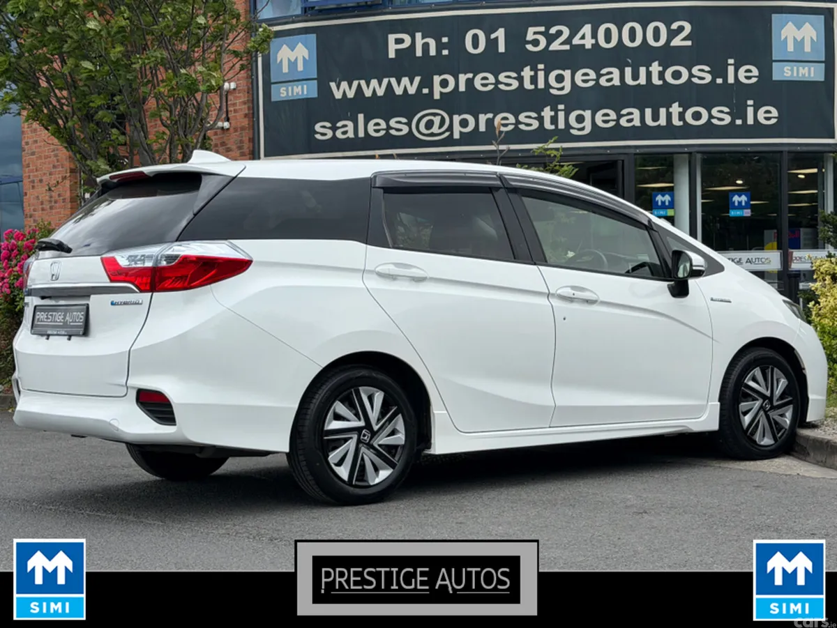 Honda Shuttle MPV, Petrol Hybrid, 2018, White