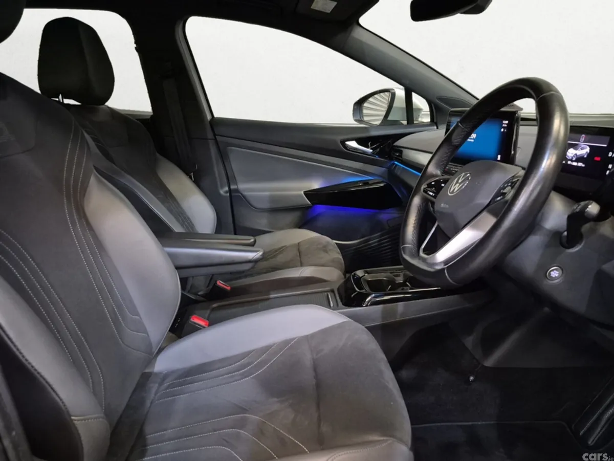Volkswagen ID.4 Estate, Electric, 2022, White