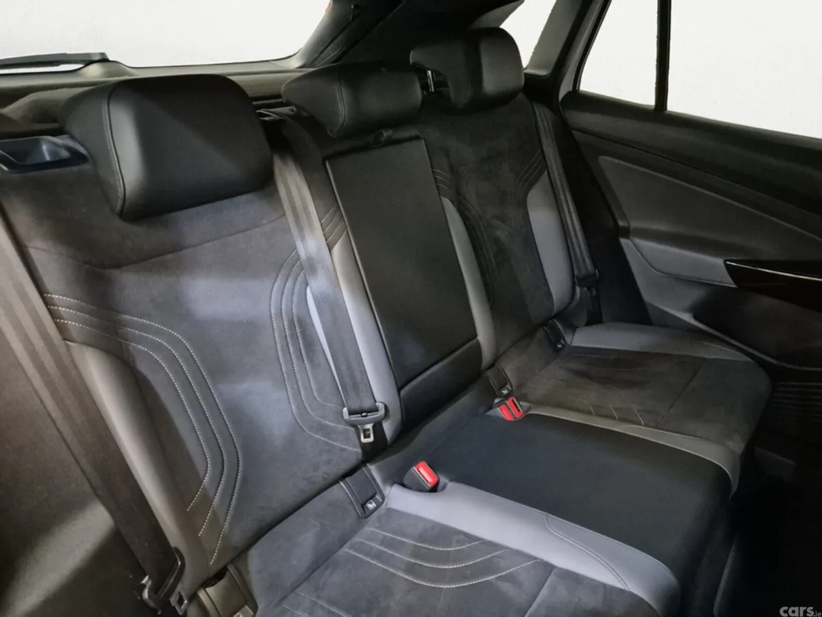 Volkswagen ID.4 Estate, Electric, 2022, White