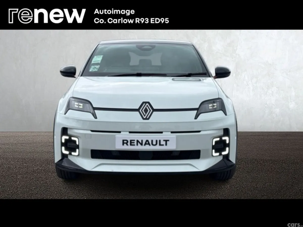 Renault 5 Hatchback, Electric, 2026, White