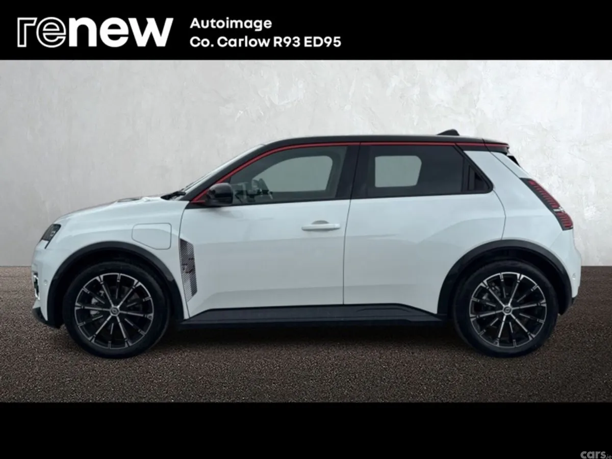 Renault 5 Hatchback, Electric, 2026, White