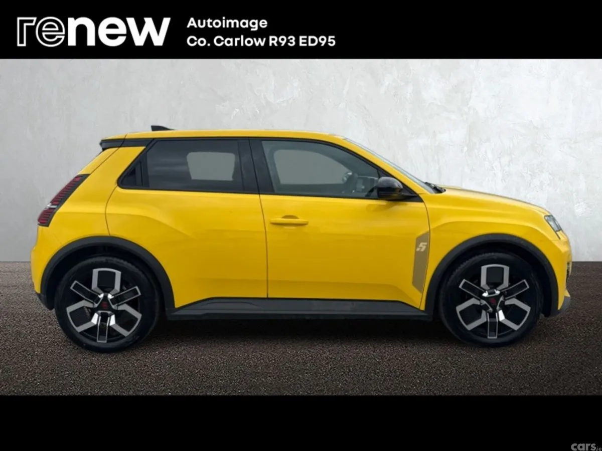 Renault 5 E-Tech Hatchback, Electric, 2026, Yellow