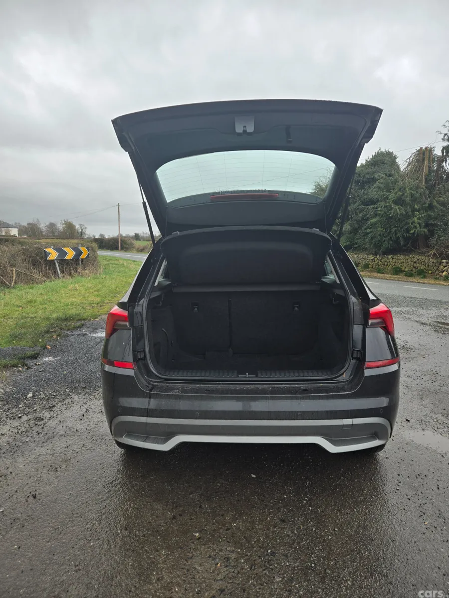 Skoda Kamiq Hatchback, Petrol, 2022, Black