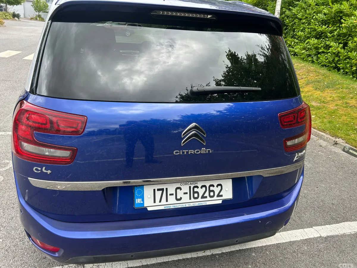 Citroen C4 Hatchback, Petrol, 2017, Blue