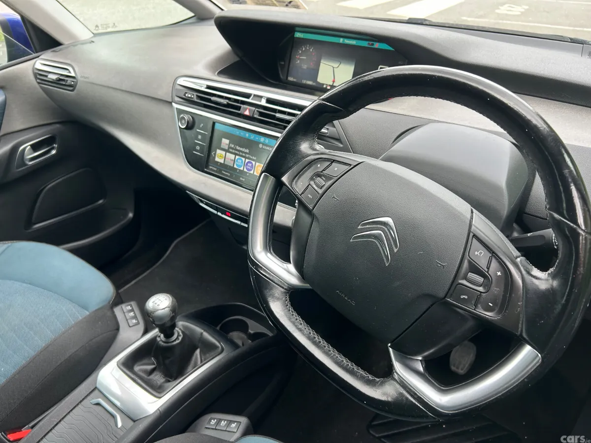 Citroen C4 Hatchback, Petrol, 2017, Blue