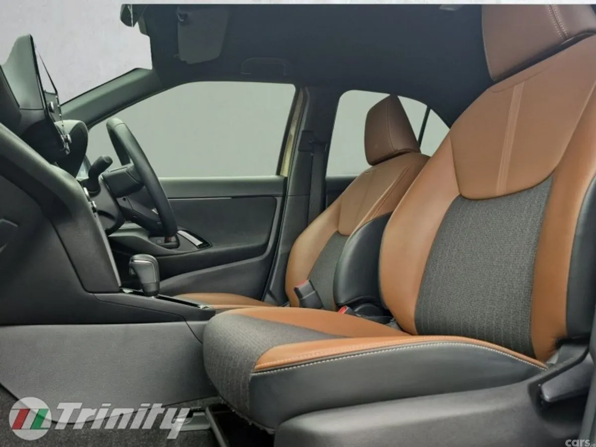 Toyota Yaris Cross SUV, Petrol Hybrid, 2023, Beige