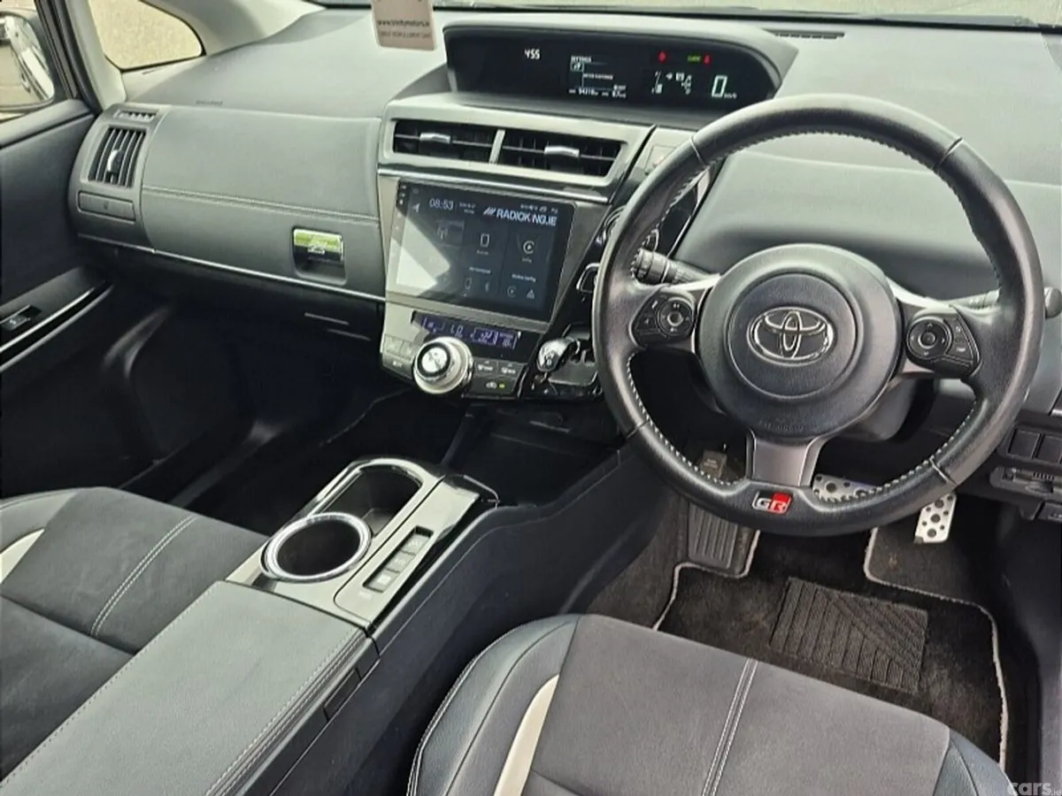 Toyota Prius MPV, Petrol Hybrid, 2018, Black