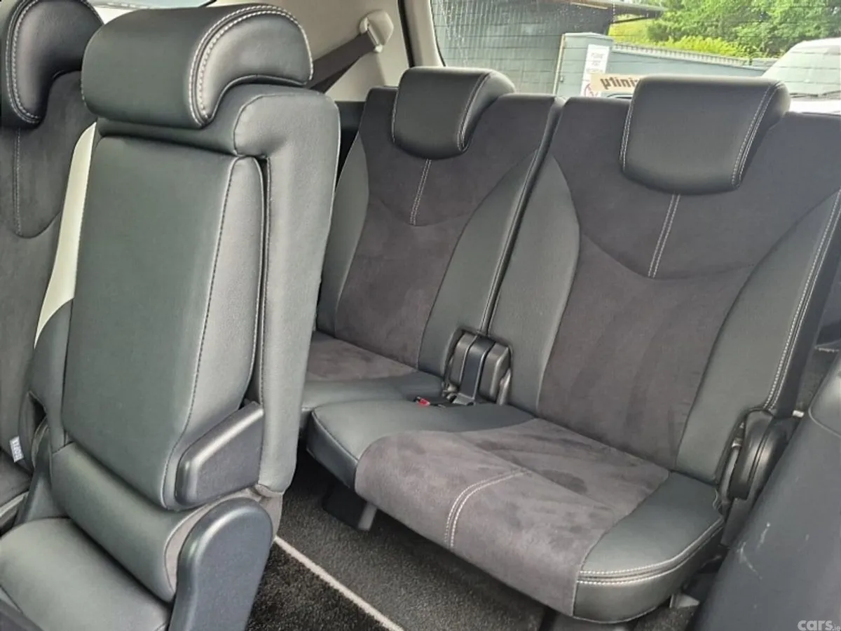 Toyota Prius MPV, Petrol Hybrid, 2018, Black
