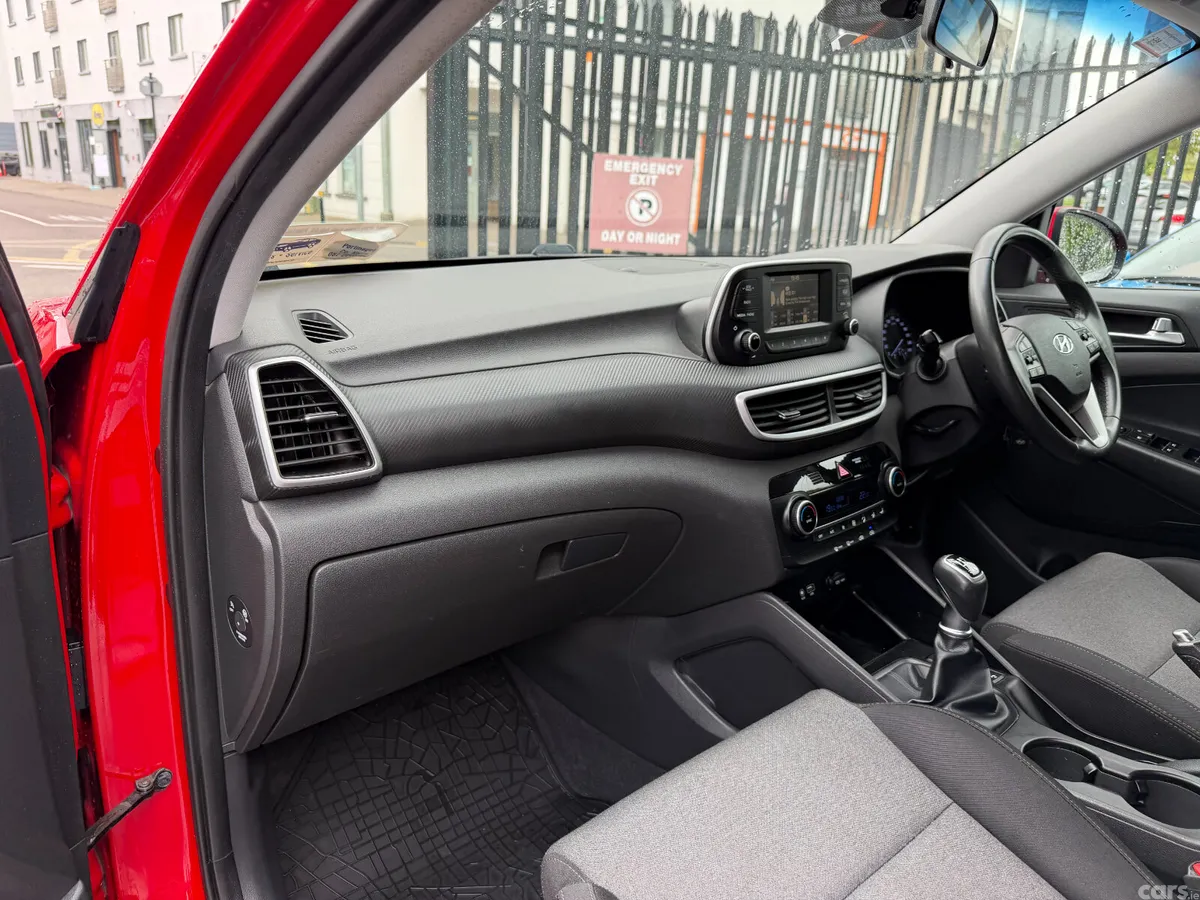 Hyundai Tucson Van, Diesel, 2019, Red