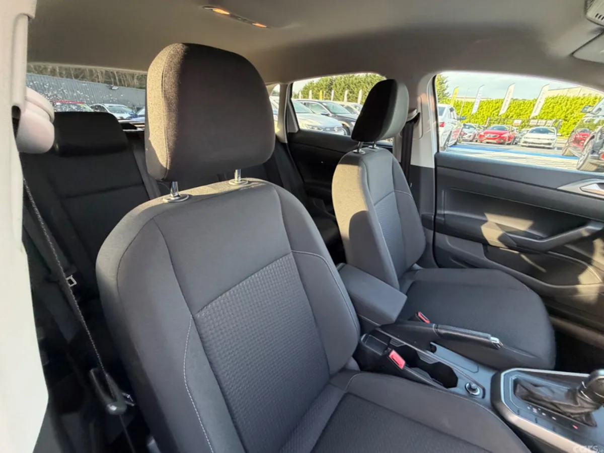 Volkswagen Polo Hatchback, Petrol, 2019, White