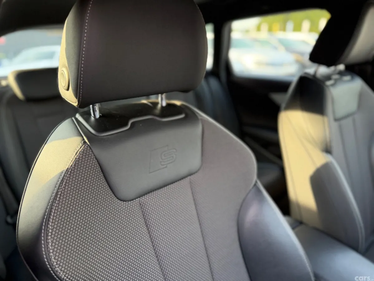 Audi A4 Estate, Petrol, 2019, White