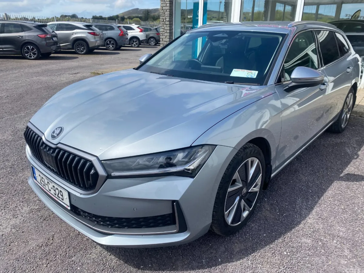 Skoda Superb Estate/Jeep, Diesel, 2025, Grey