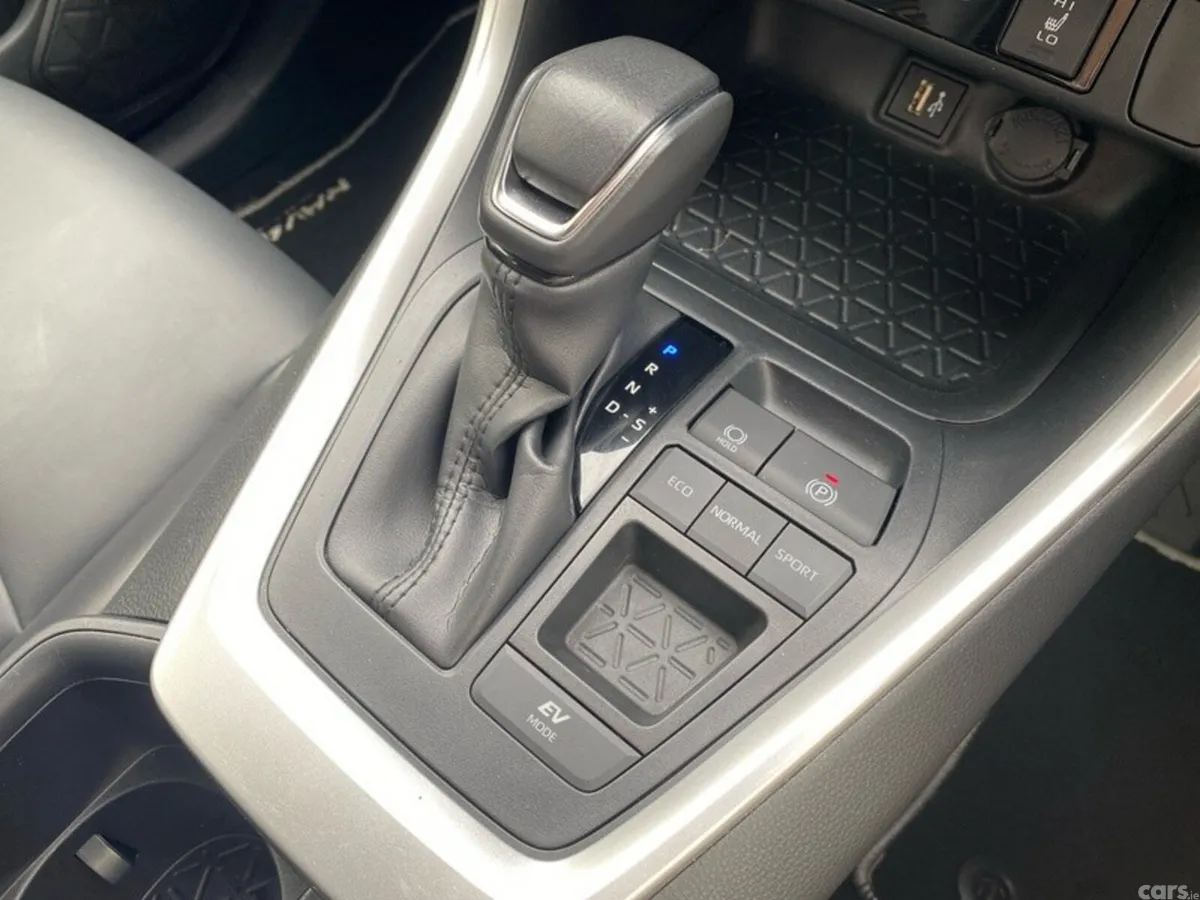 Toyota RAV4 SUV, Petrol Hybrid, 2023, Grey