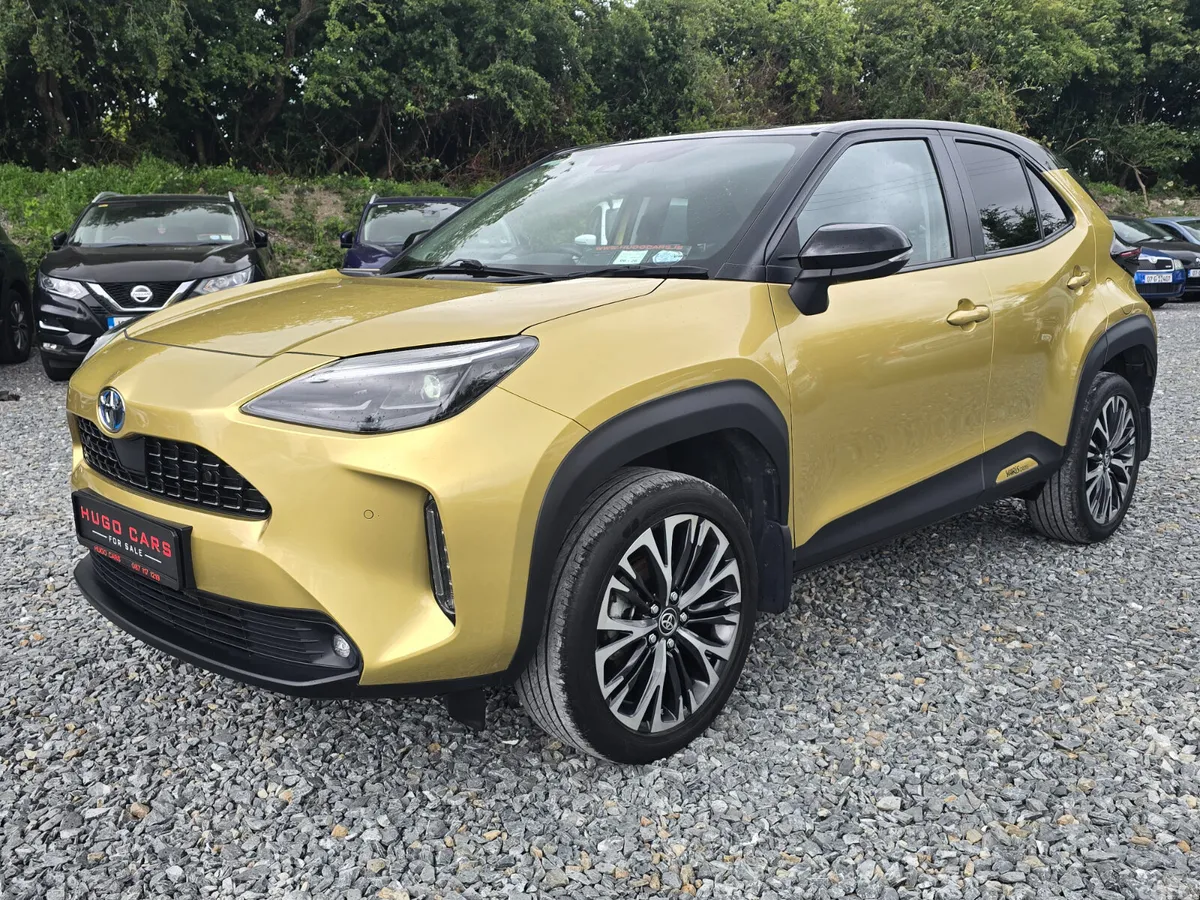 Toyota Yaris Cross Hatchback, Petrol Hybrid, 2022, Yellow