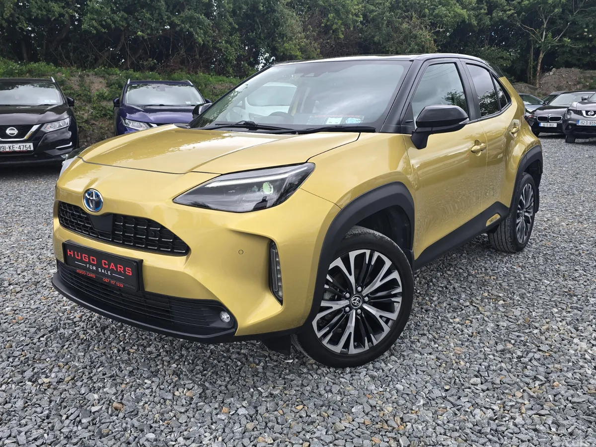 Toyota Yaris Cross Hatchback, Petrol Hybrid, 2022, Yellow