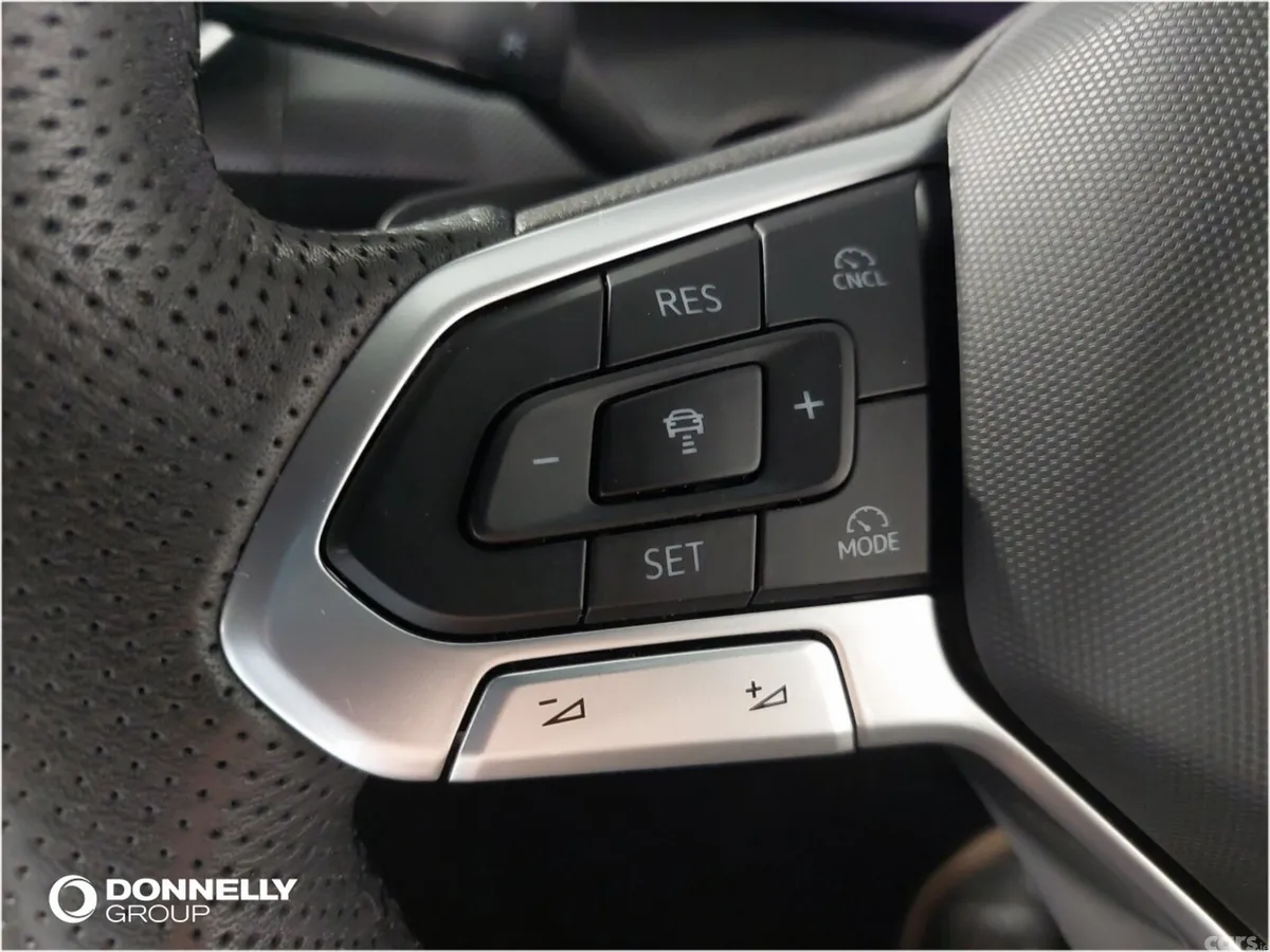 Volkswagen Golf Hatchback, Petrol, 2025, Black