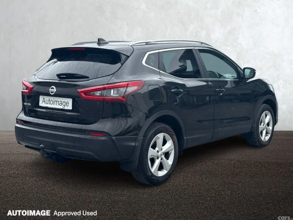 Nissan Qashqai MPV, Diesel, 2018, Black