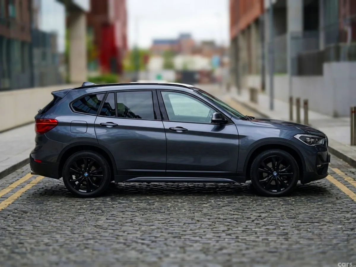 BMW X1 Estate/Jeep, Petrol Plug-in Hybrid, 2020, Grey