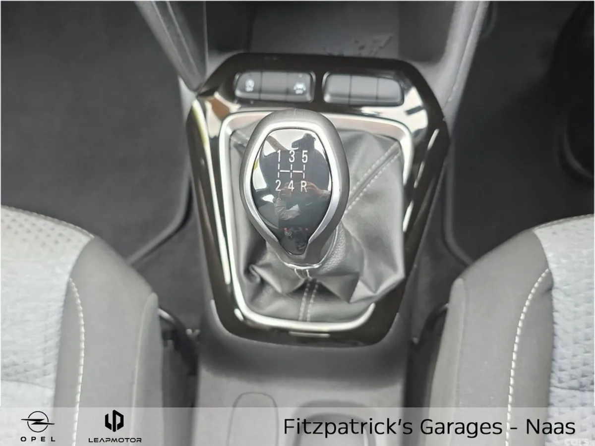 Opel Corsa Hatchback, Petrol, 2024, Grey