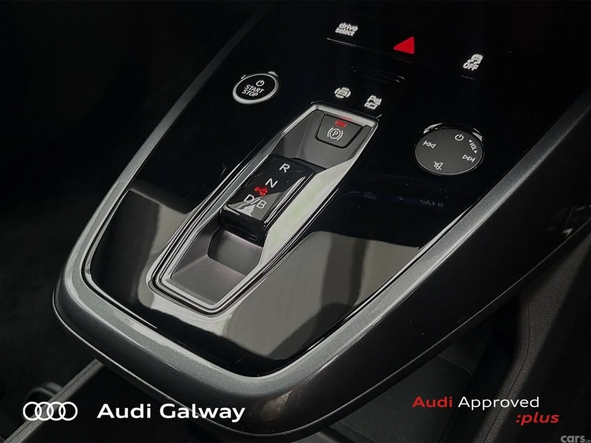 Audi Q4 e-tron SUV, Electric, 2025, Blue