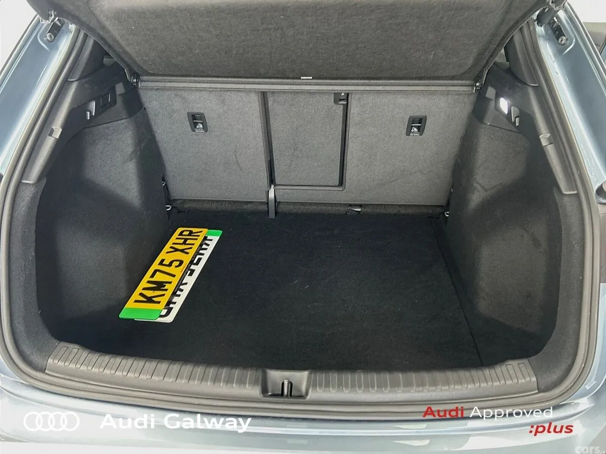 Audi Q4 e-tron SUV, Electric, 2025, Blue