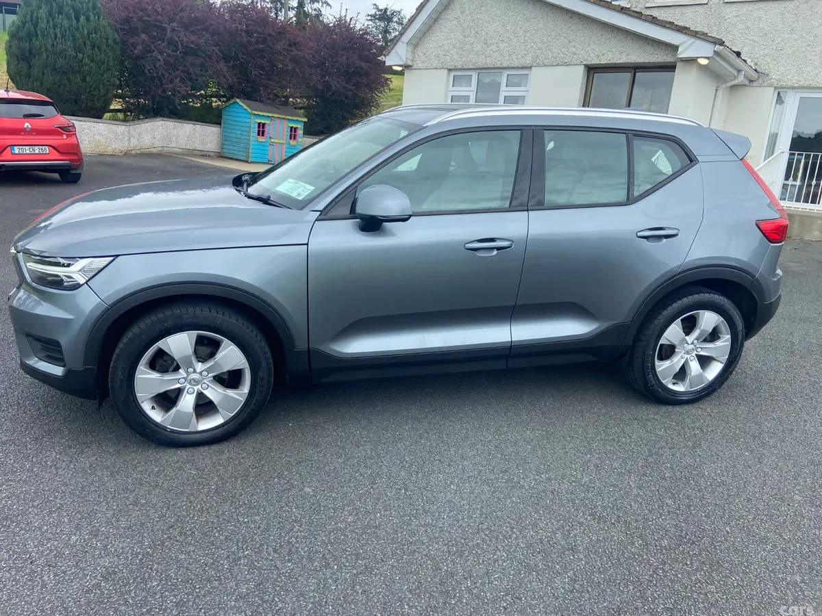 Volvo XC40 SUV, Diesel, 2019, Grey