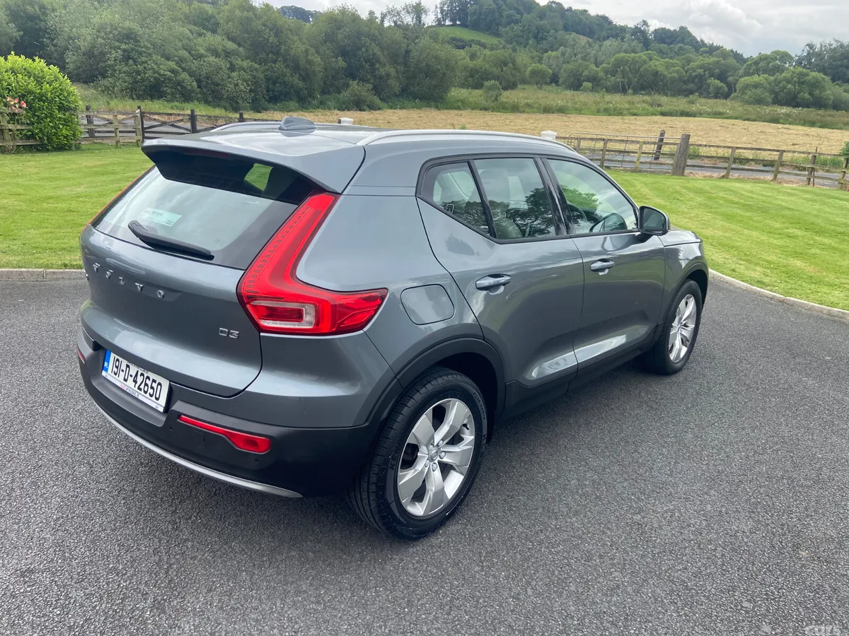 Volvo XC40 SUV, Diesel, 2019, Grey