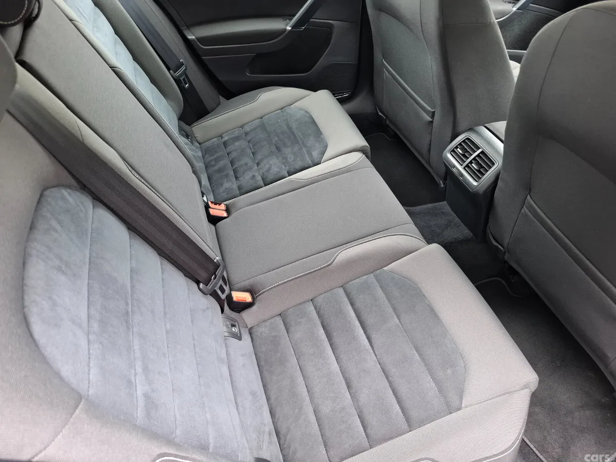 VOLKSWAGEN GOLF 1.4 TSI HIGHLINE AUTO, Mayo